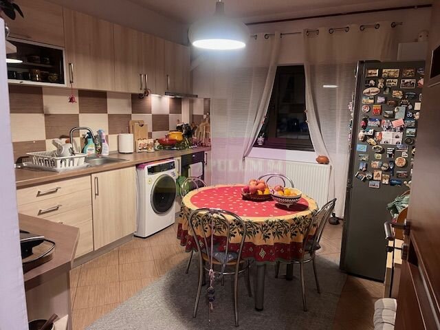 Casa cu productie proprie de energie  Bragadiru- strada Toamnei.